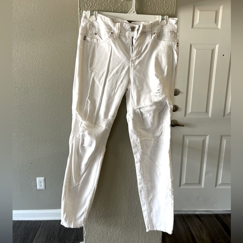 White skinny distressed jeans